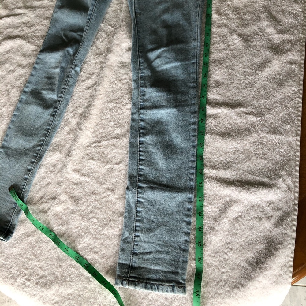 Jeans - Picture 7 of 8